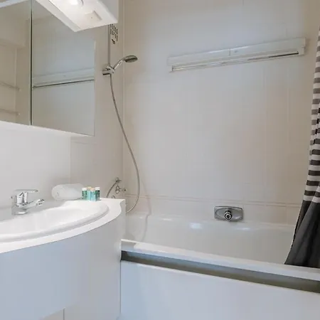 Huswell - Beautiful Seaview With Private Garage Ostende