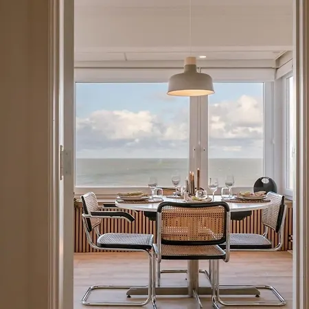 Huswell - Beautiful Seaview With Private Garage Ostende